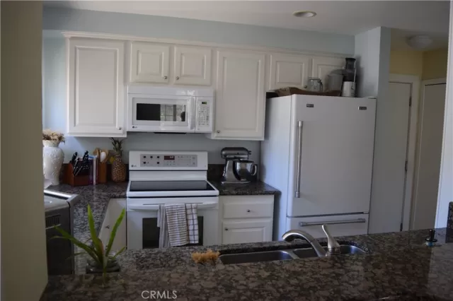 MLS: OC24092729 Condo For Sale