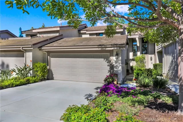 MLS: OC24092969 Condo For Sale