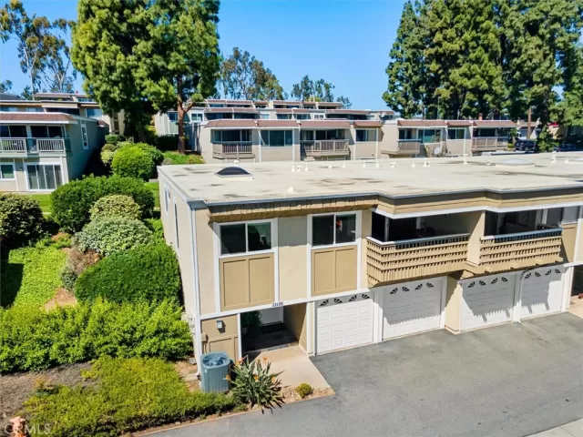 MLS: OC24093185 Condo For Sale