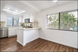 Photo #6: OC24093404 Listing