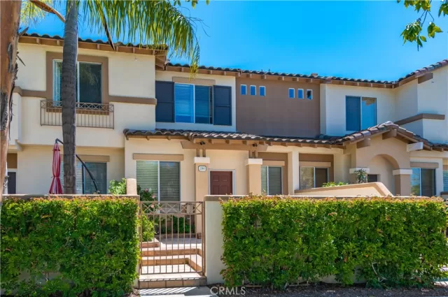 MLS: OC24093478 Condo For Sale