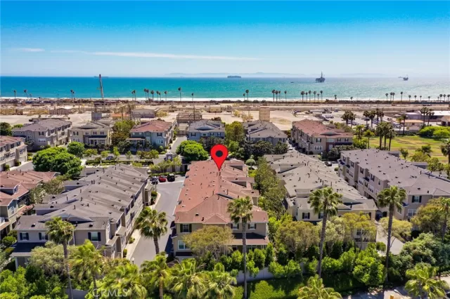 MLS: OC24093727 Condo For Sale