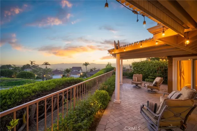 MLS: OC24093842 Condo For Sale