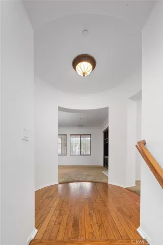 Photo #2: OC24093950 Listing 