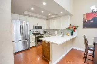 Photo #3: OC24094049 Listing