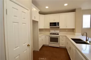 Photo #3: OC24094898 Listing 