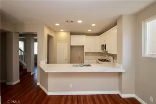 Photo #5: OC24094898 Listing 