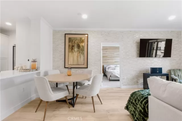 MLS: OC24094921 Condo For Sale