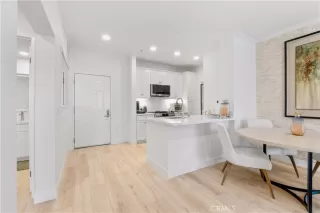 Photo #5: OC24094921 Listing 