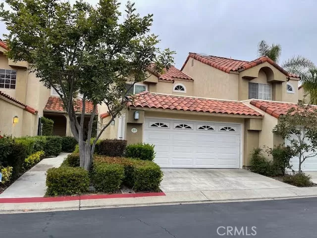 MLS: OC24095157 Condo For Sale