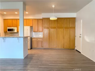 Photo #3: OC24095197 Listing 