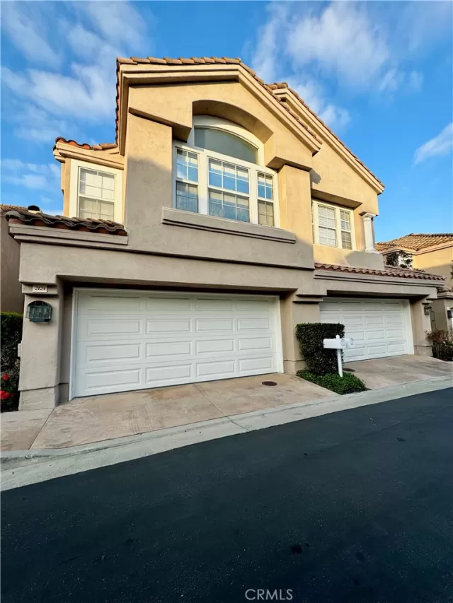 MLS: OC24095322 Condo For Sale