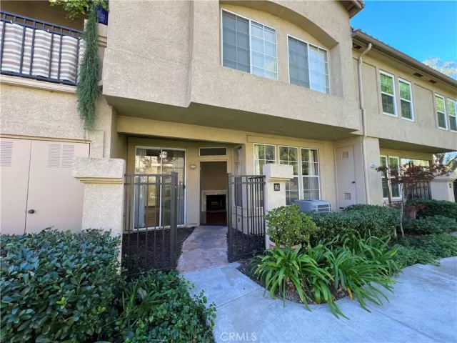 MLS: OC24095384 Condo For Sale