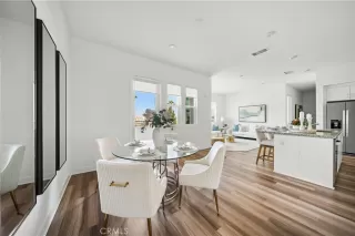 Photo #2: OC24095663 Listing 