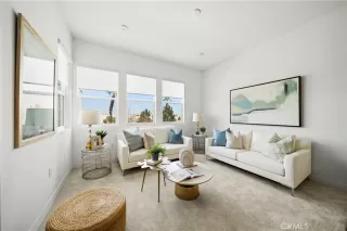 Photo #5: OC24095663 Listing 