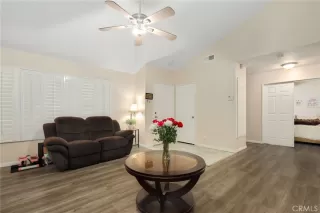 Photo #6: OC24096217 Listing 