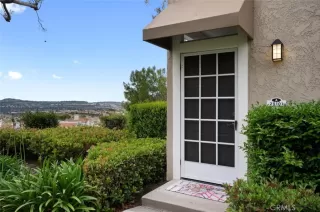 Photo #2: OC24096286 Listing