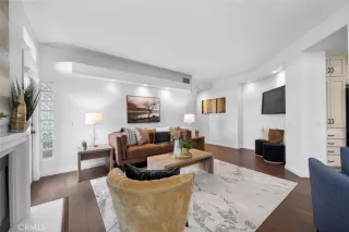 Photo #4: OC24096286 Listing