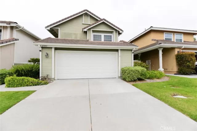 MLS: OC24096428 Condo For Sale