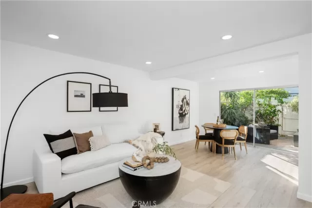 MLS: OC24097197 Condo For Sale