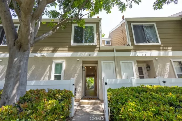 MLS: OC24097455 Condo For Sale