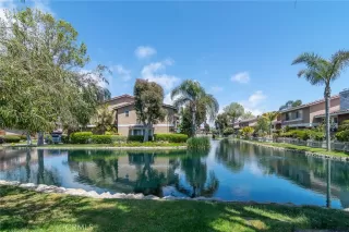 Photo #4: OC24097649 Listing