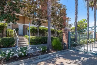 Photo #5: OC24097649 Listing