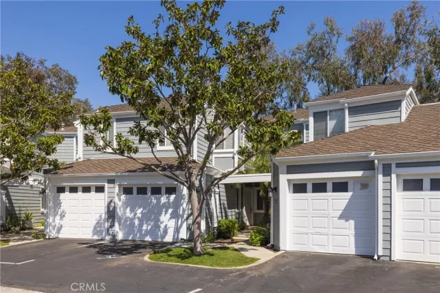 MLS: OC24097761 Condo For Sale