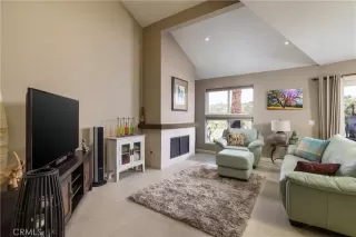 Photo #1: OC24097761 Listing 