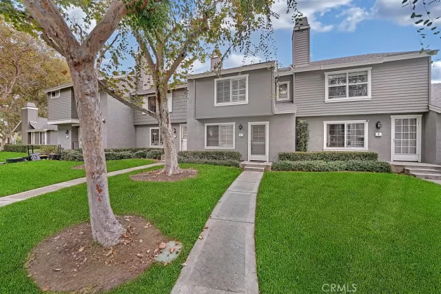 MLS: OC24097913 Condo For Sale