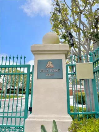 Photo #3: OC24098104 Listing 