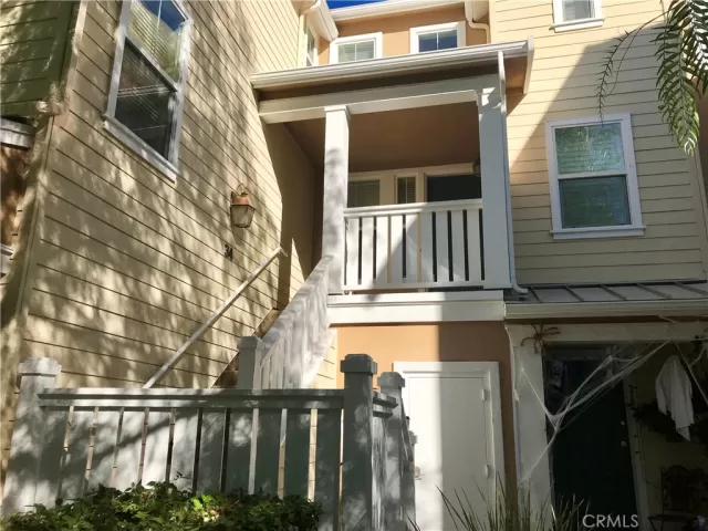 MLS: OC24098135 Condo For Sale