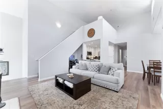 Photo #5: OC24098385 Listing 