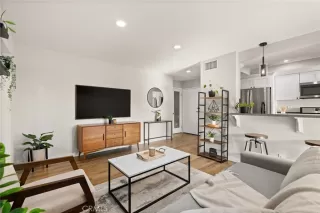 Photo #6: OC24098645 Listing