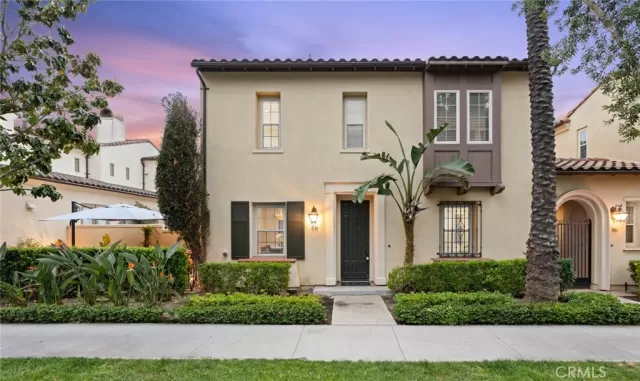 MLS: OC24098658 Condo For Sale