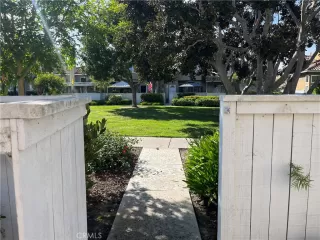 Photo #6: OC24098698 Listing 