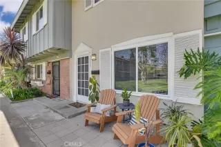 Photo #4: OC24098838 Listing 