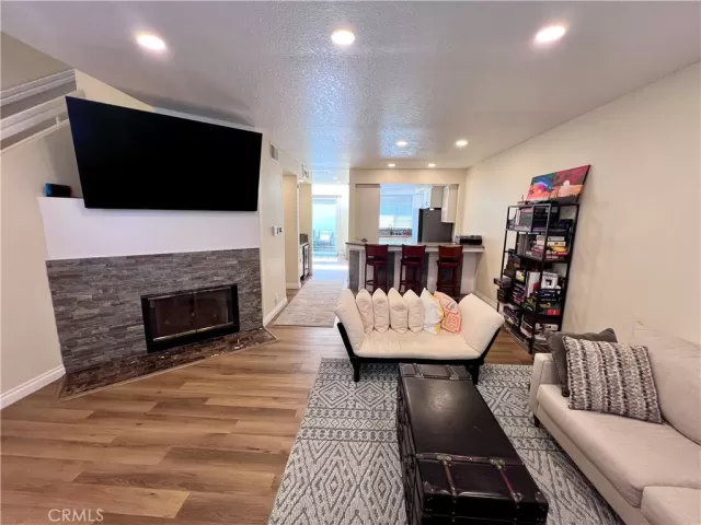 MLS: OC24098892 Condo For Sale