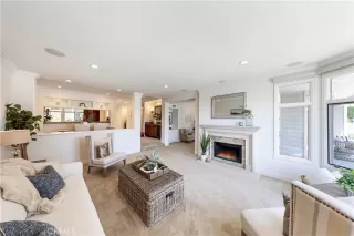 Photo #3: OC24098917 Listing 