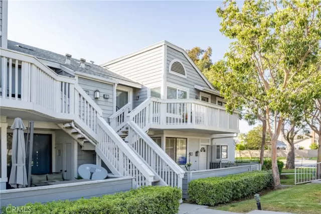 MLS: OC24099276 Condo For Sale