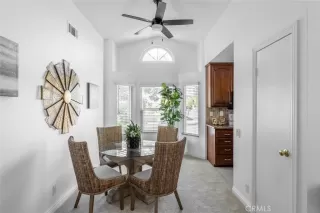 Photo #5: OC24099276 Listing 