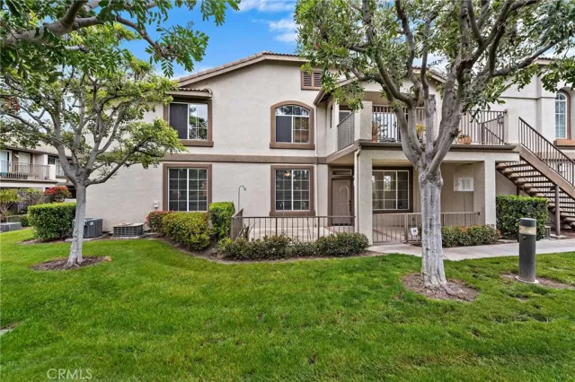 MLS: OC24099332 Condo For Sale