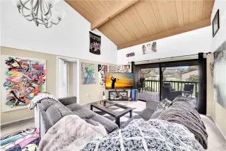 Photo #6: OC24099350 Listing