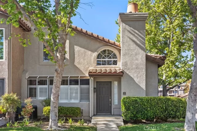 MLS: OC24099823 Condo For Sale