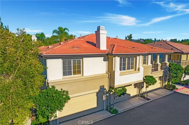 MLS: OC24099874 Condo For Sale