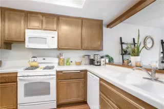 Photo #3: OC24100536 Listing