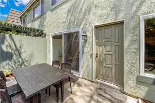 Photo #2: OC24100713 Listing 