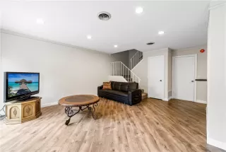 Photo #5: OC24100713 Listing 