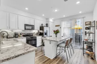 Photo #5: OC24100888 Listing 