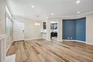 Photo #5: OC24100957 Listing